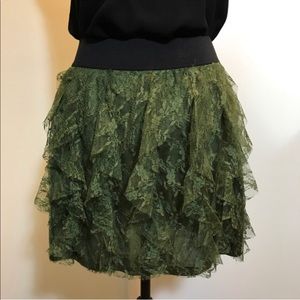 Lace ruffle skirt